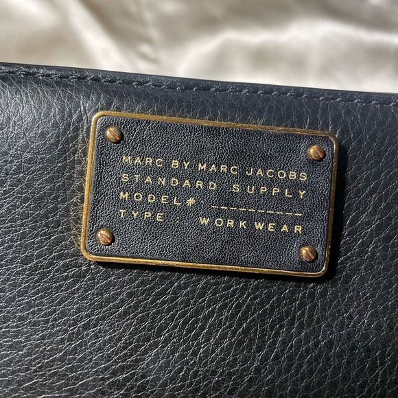 MARC BY MARC JACOBS Standard Supply Wallet - Picture 8 of 8